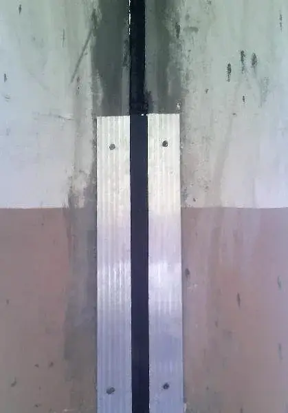 Dseal Vertical Compression Seal