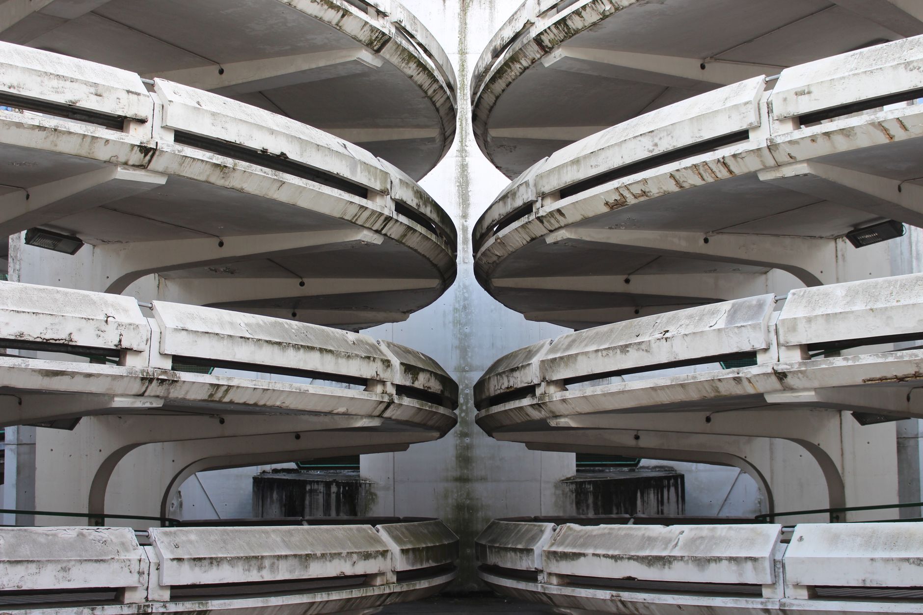 Multi-storey parking garage